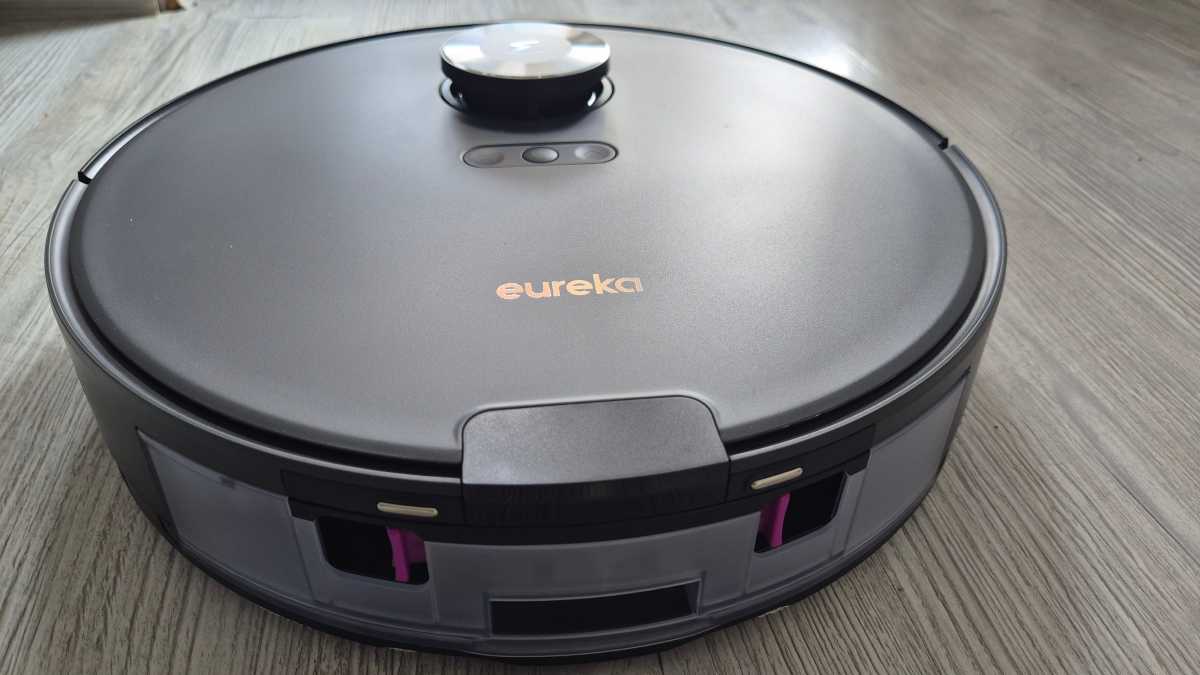 Eureka E20 Plus side