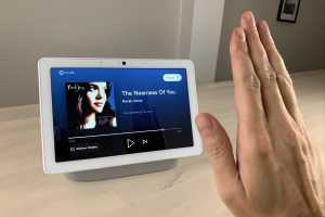 Talk to the hand: How to control your Google display with Quick Gestures