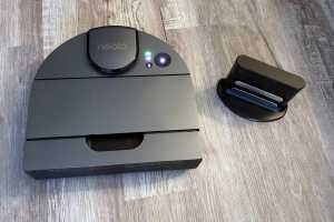Neato D10 robot vacuum review: This bot's shape gets dirt others leave behind