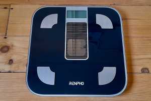 Renpho Elis Solar Smart Body Scale review:  No batteries needed