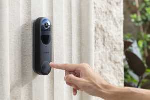 Reolink’s new video doorbell shows visitors head-to-toe in 2K res