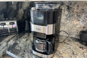 Atomi's Smart Coffee Maker with Grinder masters the basics